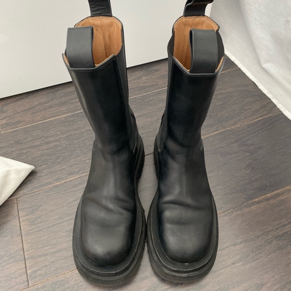 BOTTEGA VENETA black Lug boots - Picture 3 of 12
